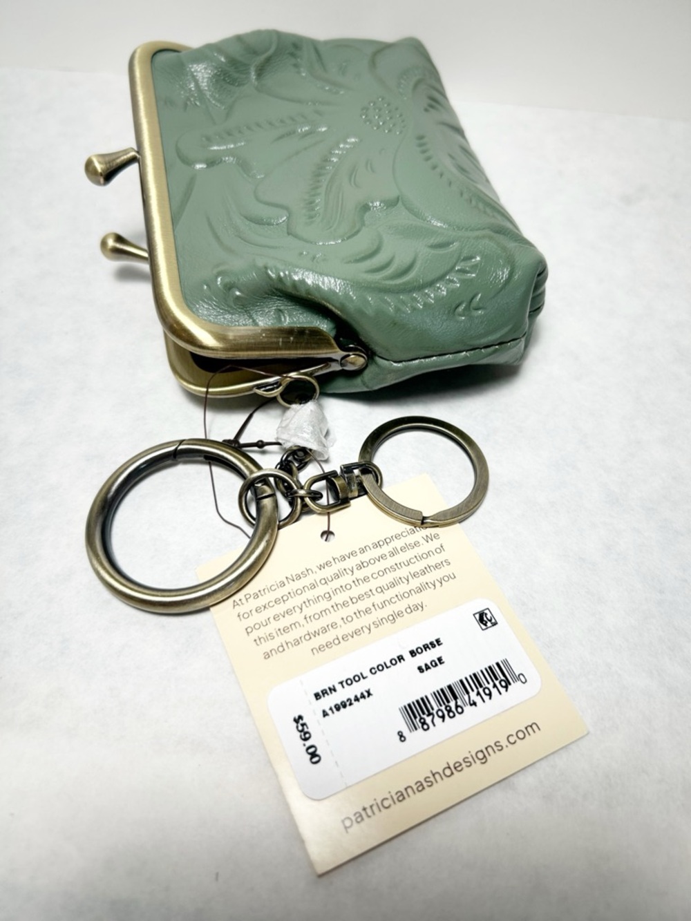 Patricia Nash Borse Tooled Leather Kiss-Lock Coin Purse Sage Green with Keyring - Picture 7 of 8
